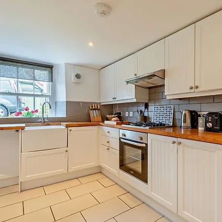 2 Bed In Kendal 82568 Holiday home *